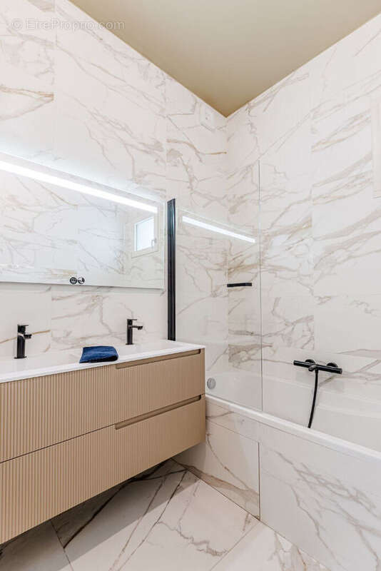 Appartement à AIX-LES-BAINS