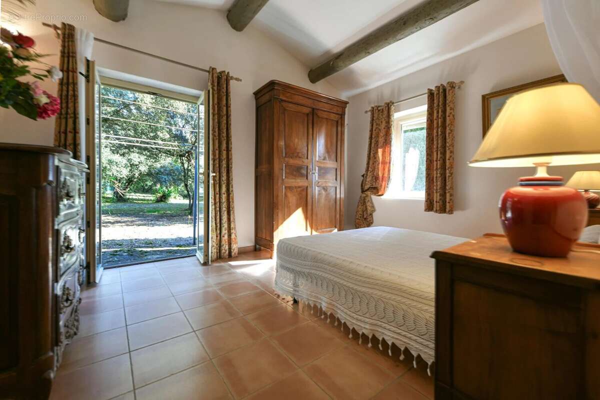 Propriété en pierre avec parc, piscines et tennis aux portes d'Uzès - photo 16