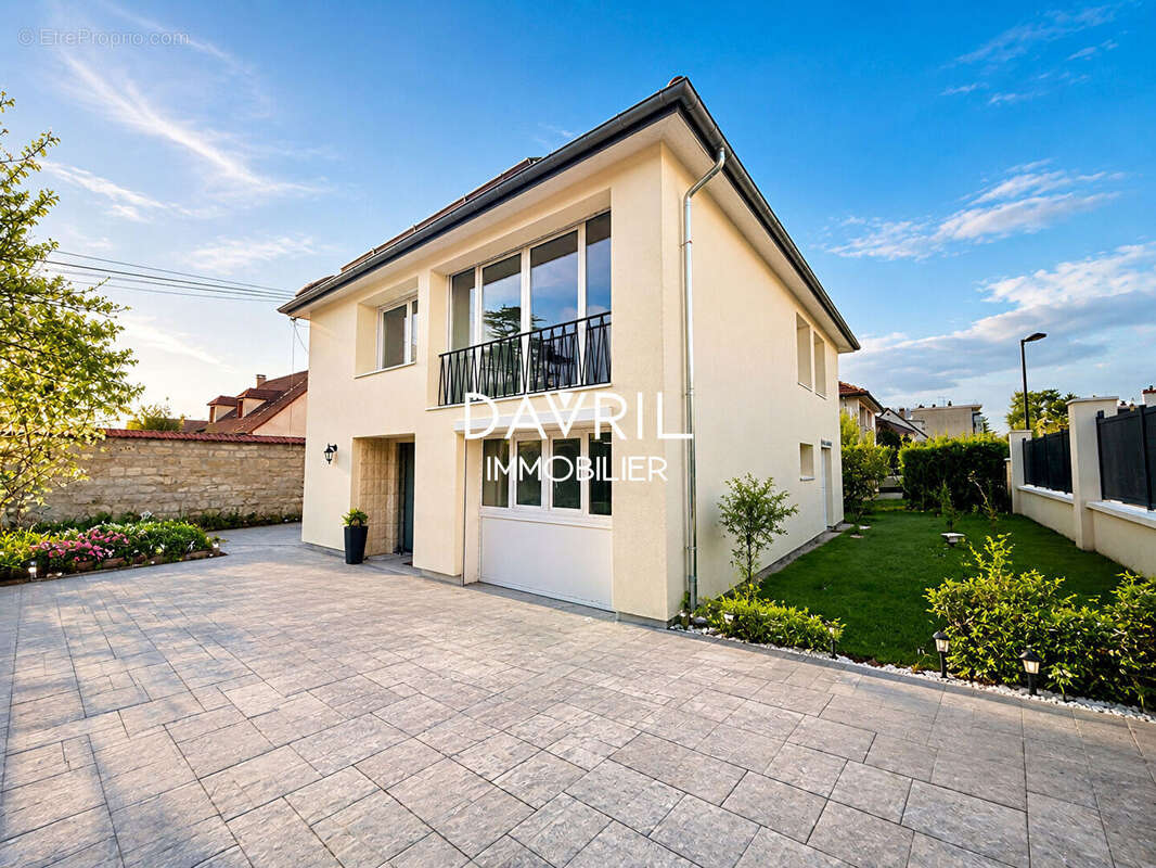 Maison à CONFLANS-SAINTE-HONORINE