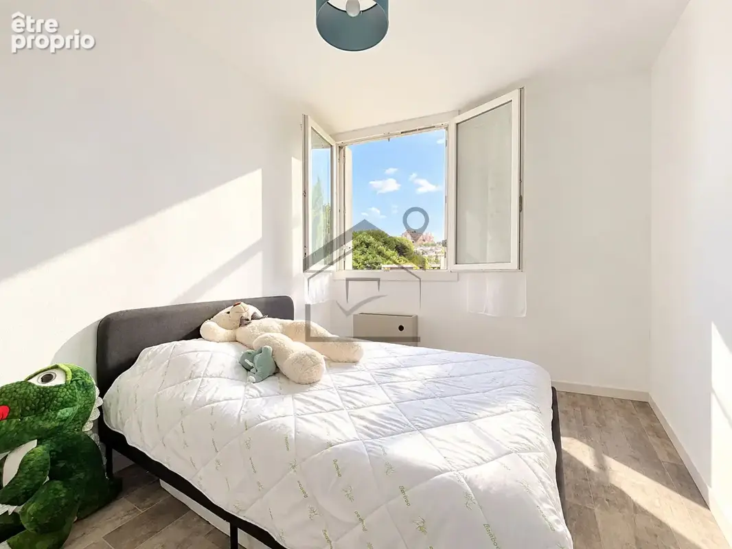 Appartement 4 pièces 86 m² à vendre à Vitrolles (13127) - photo 6