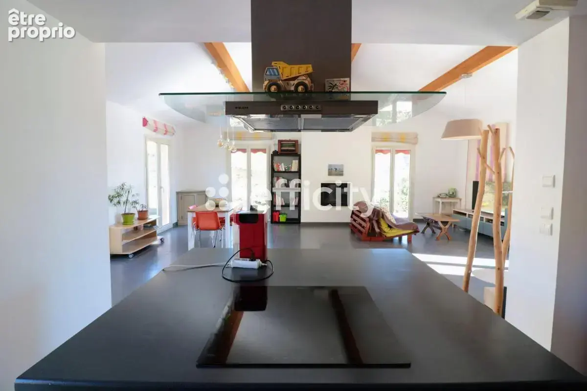 Maison 8 pièces 146 m² à vendre à Pouilly-Le-Monial (69400) - photo 5