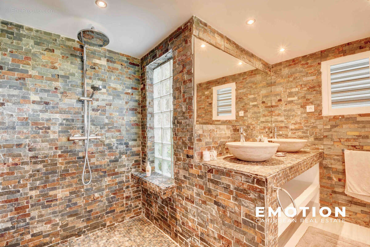 Maison à SAINT-MARTIN