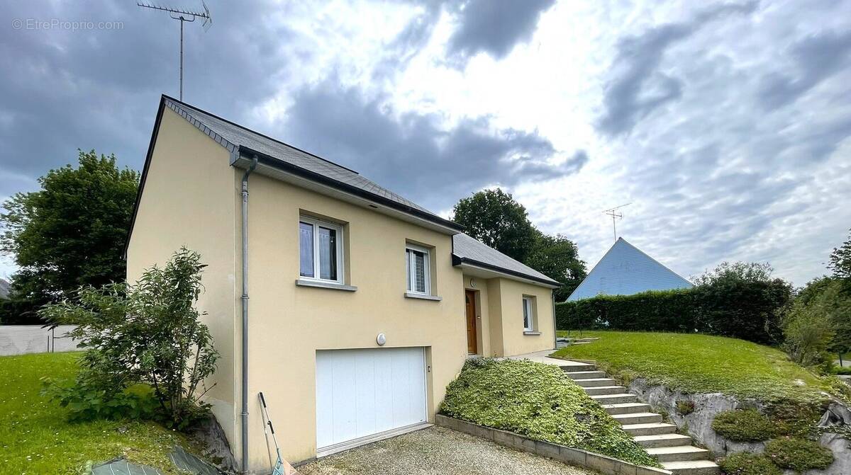 Maison à MAYENNE