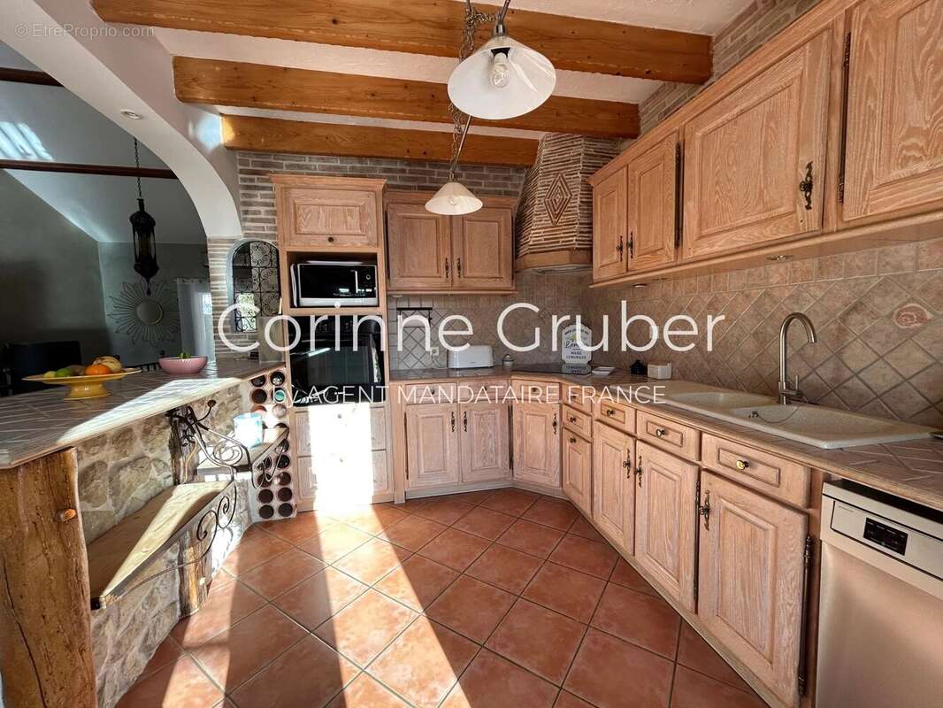 Maison à MALLEMOISSON