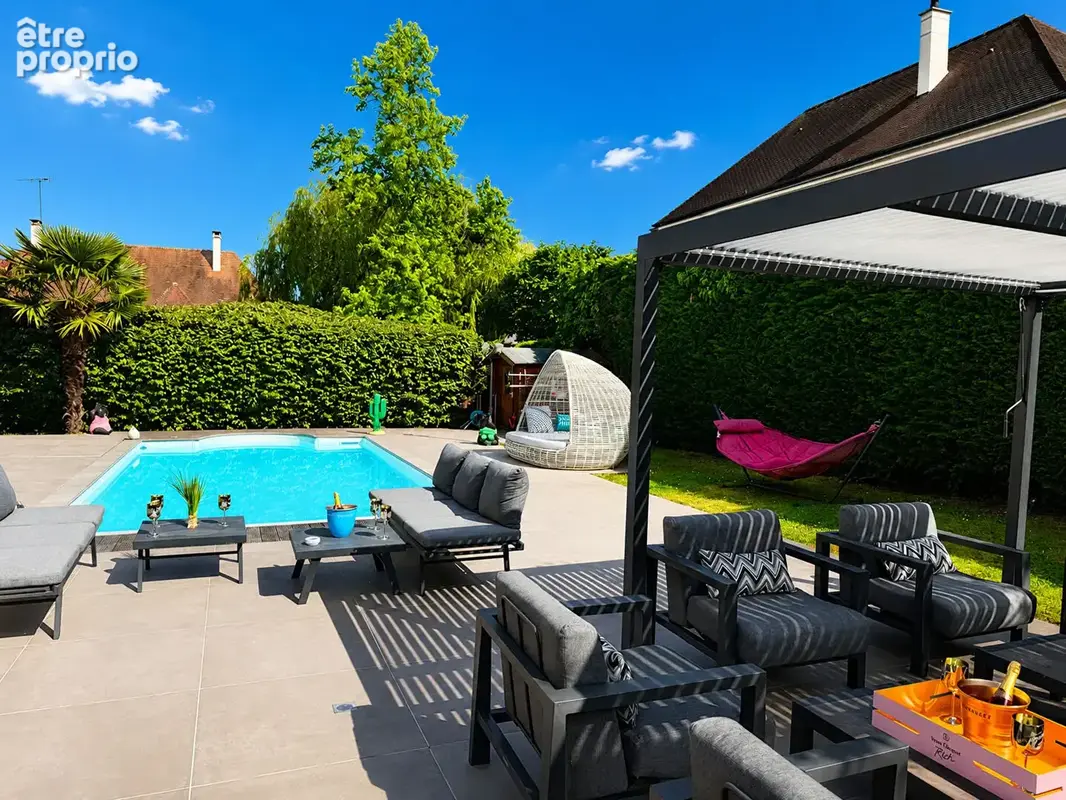 Maison à Bougival 10 pièces, 330m², Piscine, Terrain 1513m² - photo 4