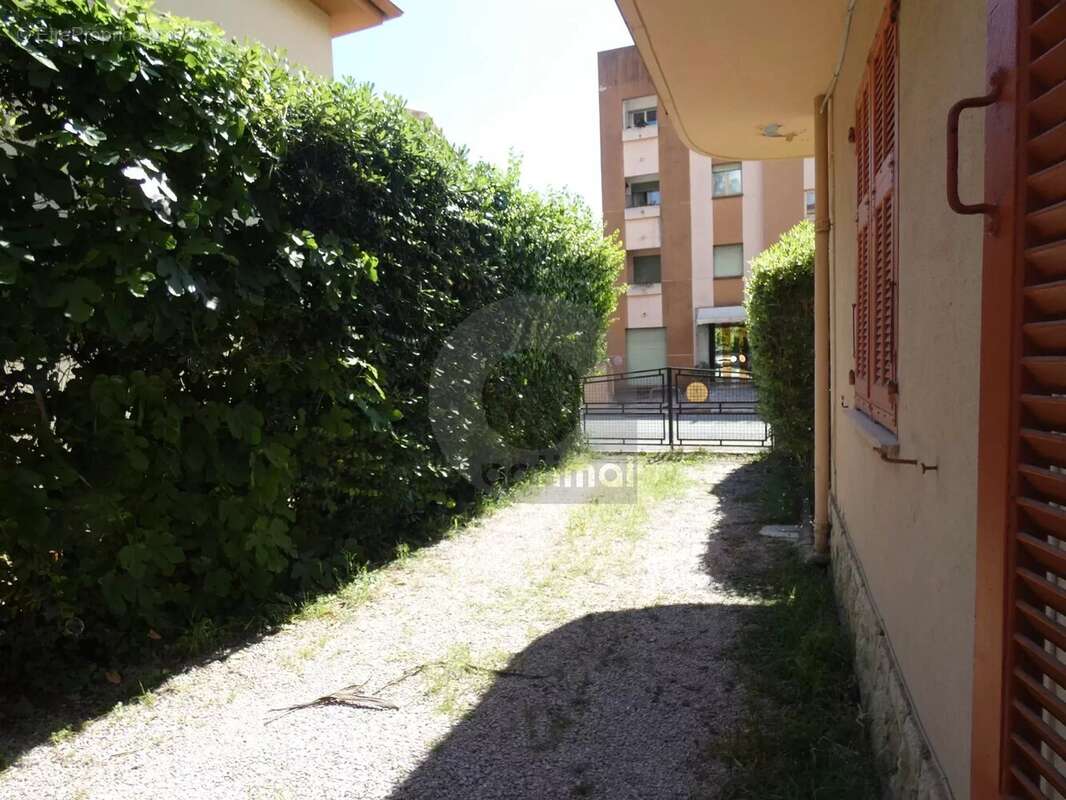 Appartement à ROQUEBRUNE-CAP-MARTIN