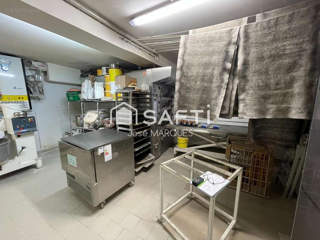 Photo 5 - Commerce à VITRY-AUX-LOGES