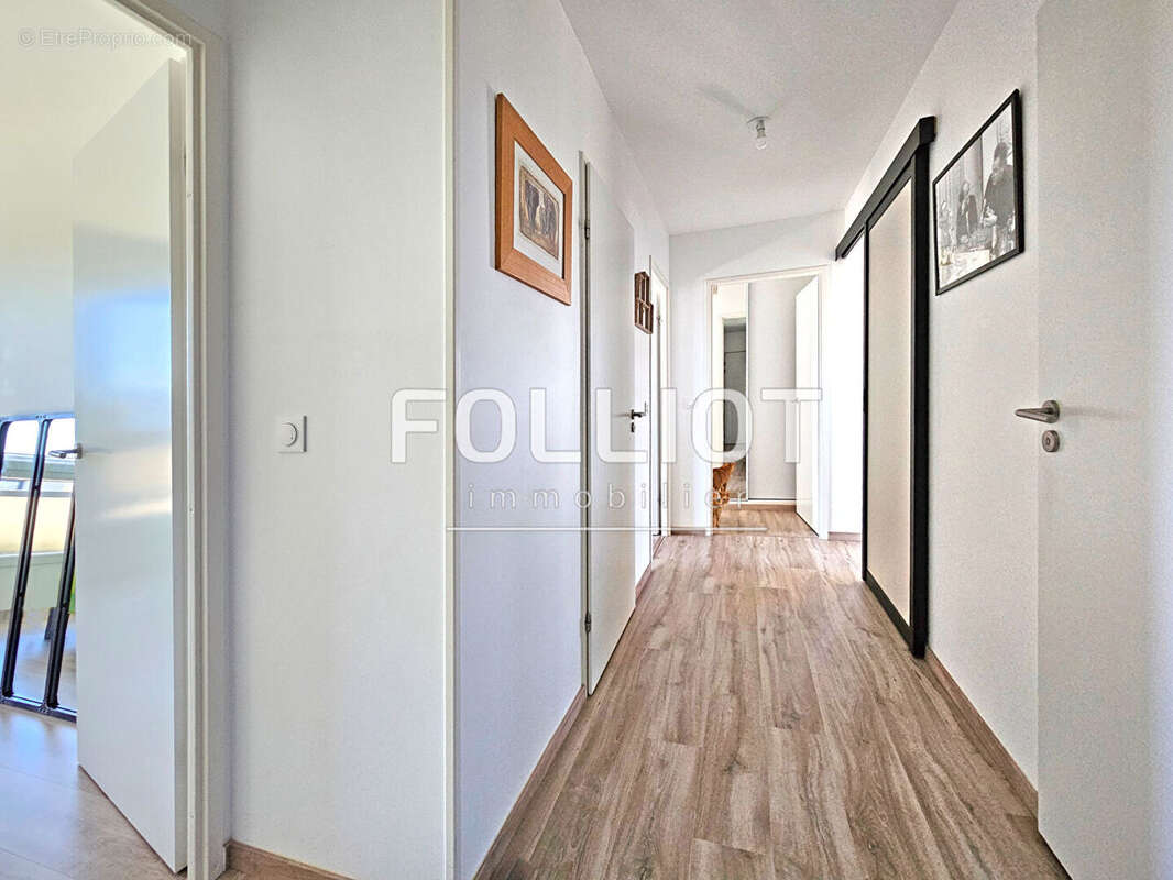 Appartement à MONDEVILLE