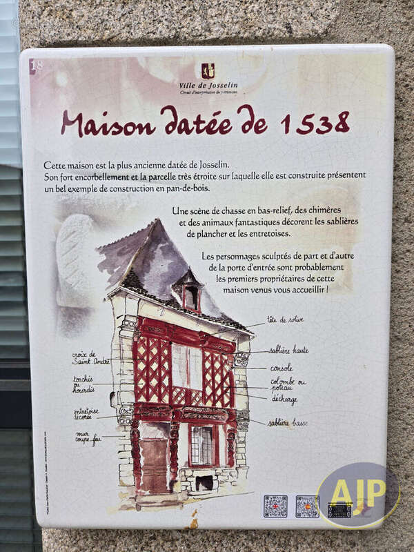 Maison à JOSSELIN