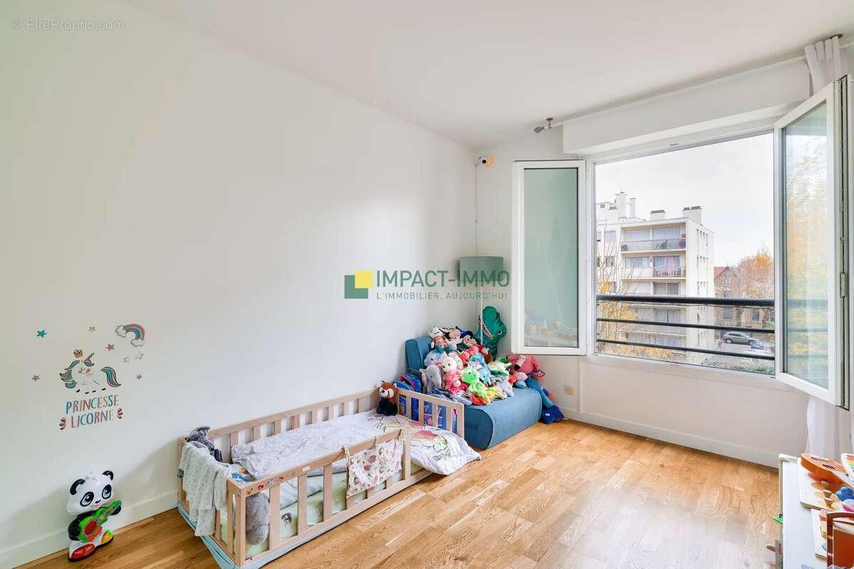 Appartement à COLOMBES