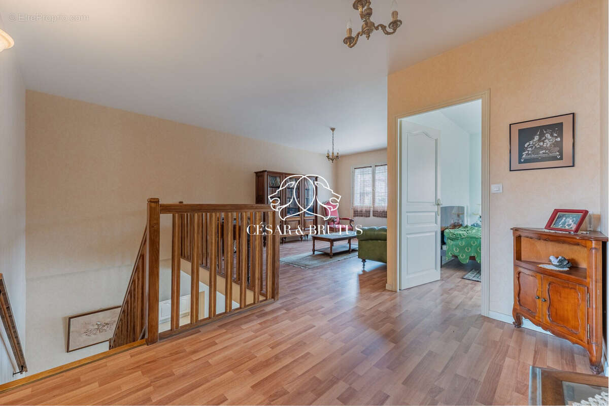 Maison 161 m² à Chaponnay  - photo 5