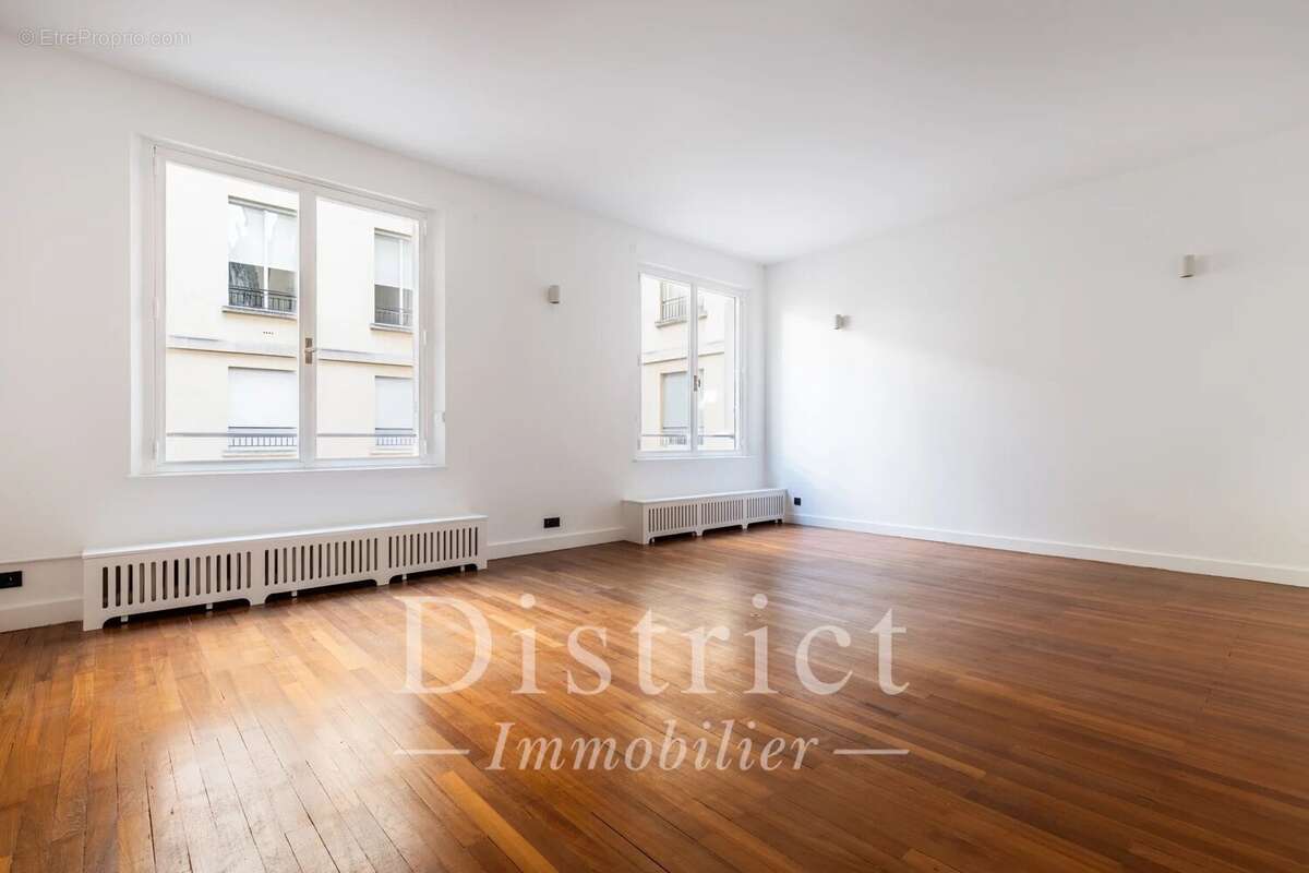 Appartement à PARIS-4E