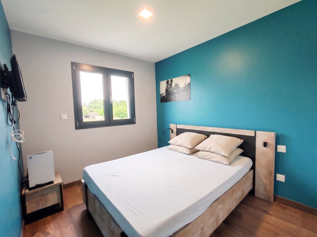 Maison 85 m² à Saint-Pierre-Du-Palais  - photo 10