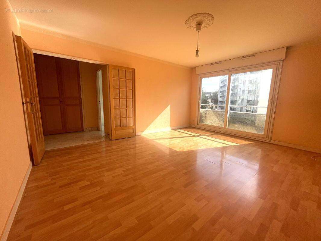Appartement t3 bon etat - photo 5