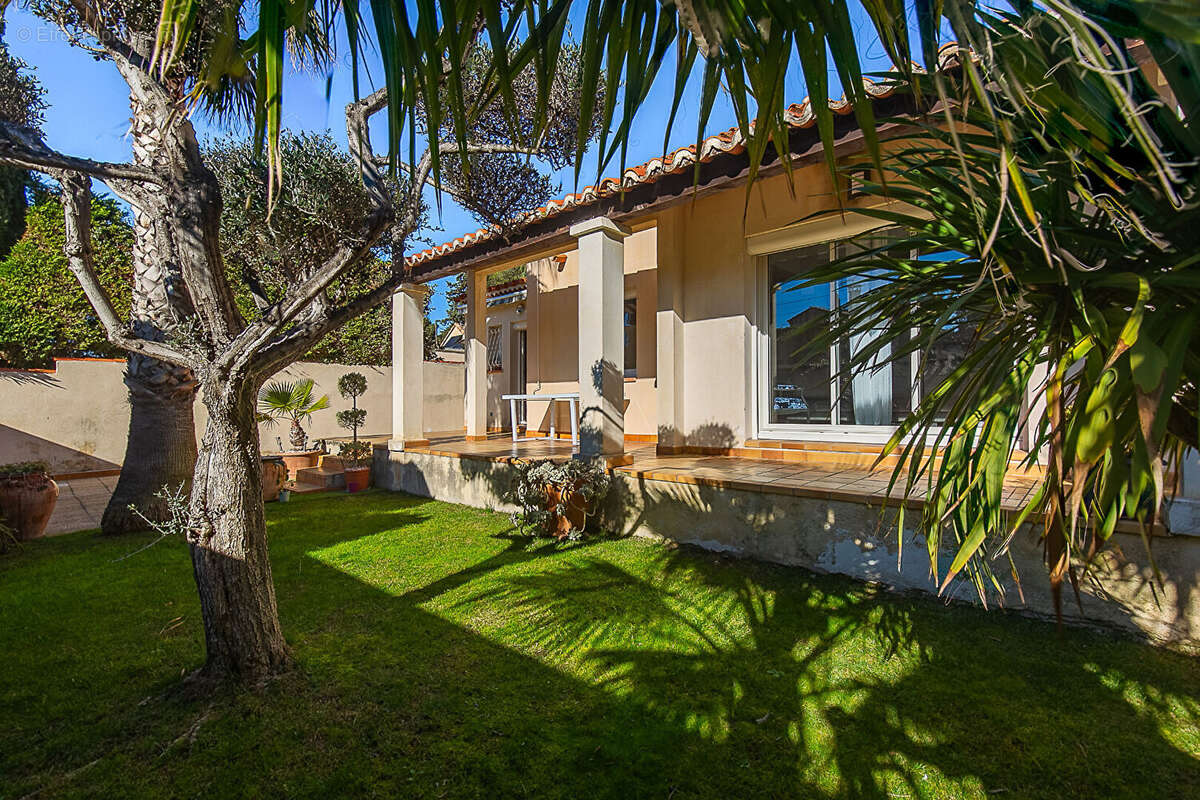 Maison à SAUSSET-LES-PINS