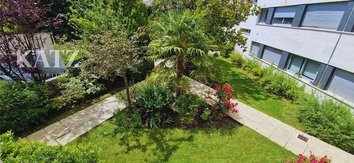 Appartement à GARCHES