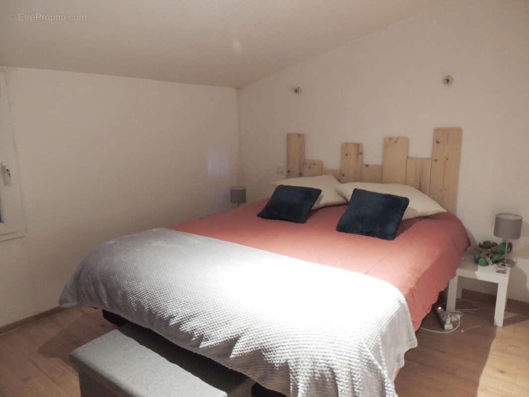 Maison à SAINT-MARTIN-DES-NOYERS