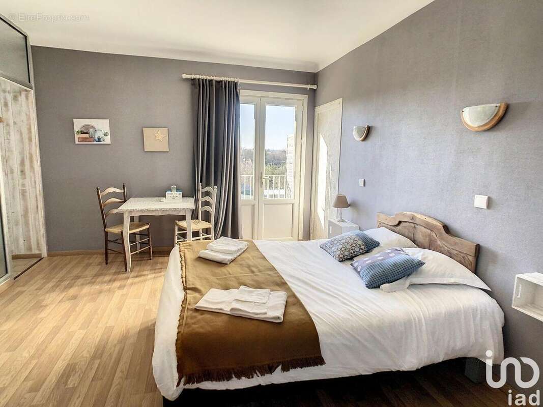 Photo 9 - Commerce à SAINT-GENIES