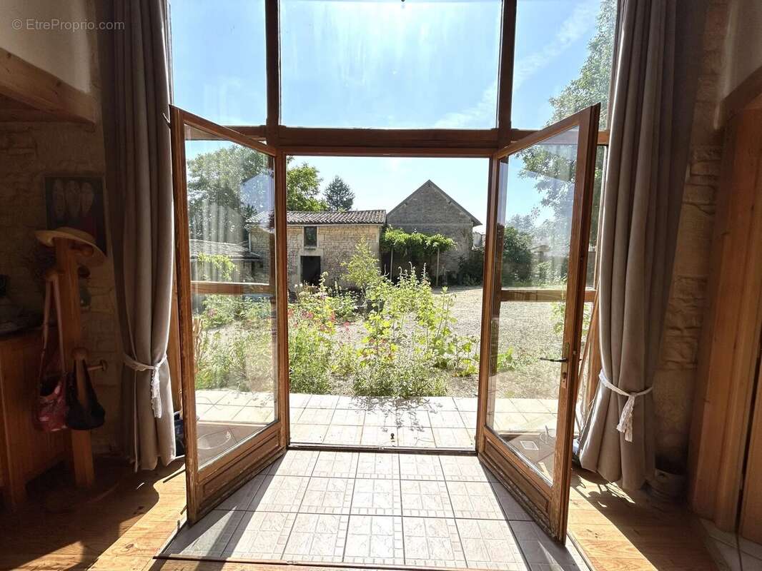 Maison à SAUZE-VAUSSAIS