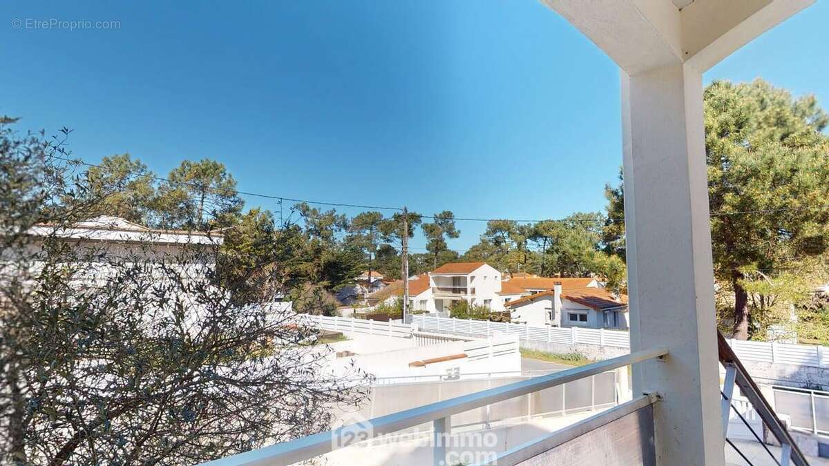 Vue sur les pins - Maison à LA TRANCHE-SUR-MER