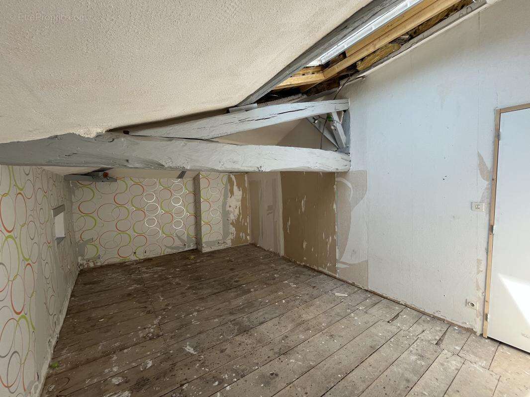 Maison 6 pièces 170 m² à vendre à Saint-Bonnet (16300) - photo 12