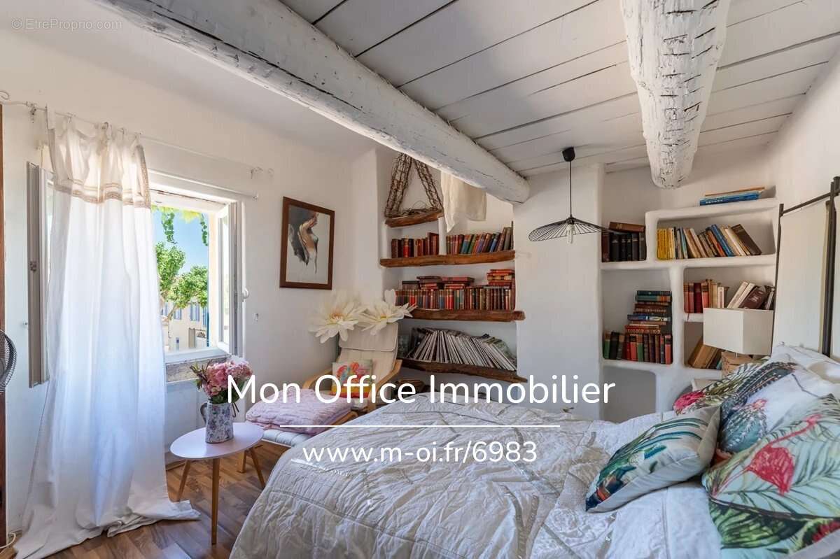 Référence : 6983-PEL - Authentique maison bourgeoise à réinventer en plein cœur de ville sud Lubéron - photo 12