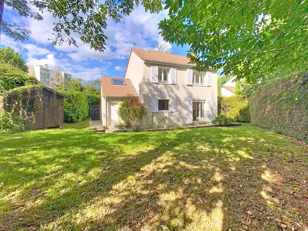 Maison à VERNEUIL-SUR-SEINE