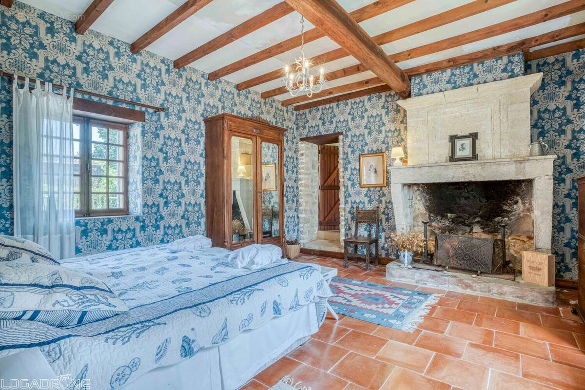 Superbe domaine de campagne avec trois habitations, piscine et court de tennis à seulement vingt minutes de Saint-Émilion - photo 8
