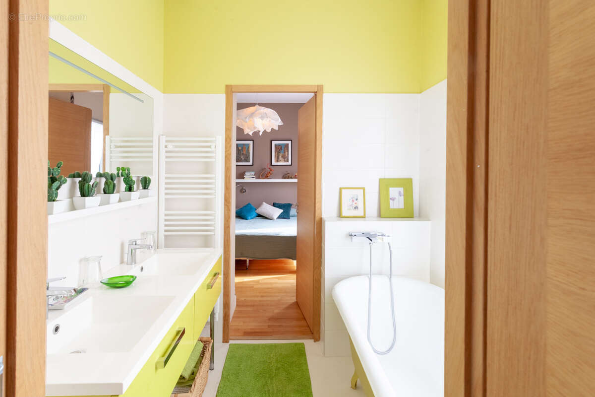 Maison à SAINT-EMILION