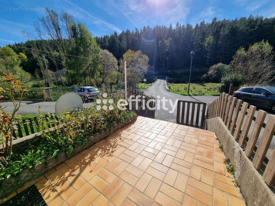 Maison à AUMONT-AUBRAC