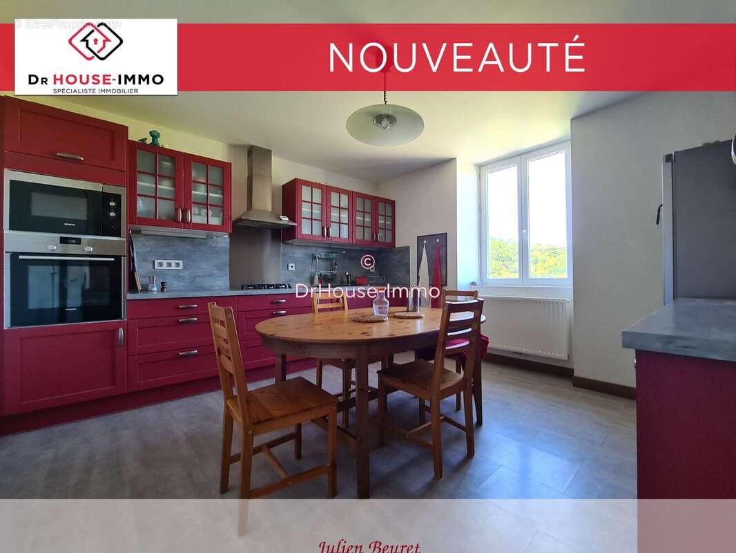 Maison à HUANNE-MONTMARTIN