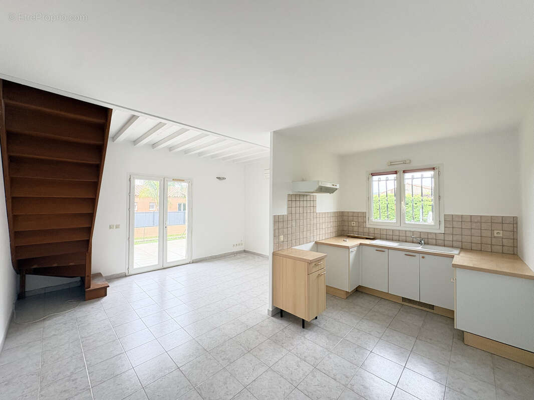 Maison à CLARENSAC