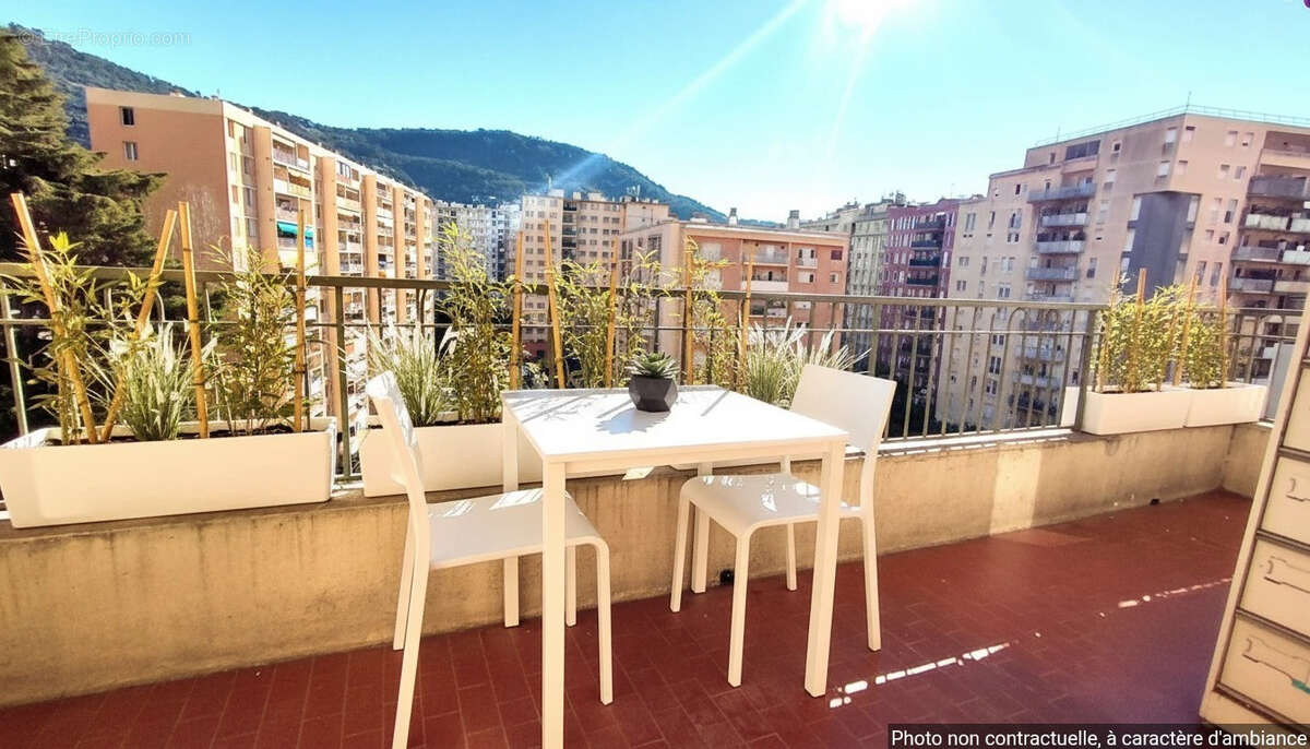 Appartement à NICE
