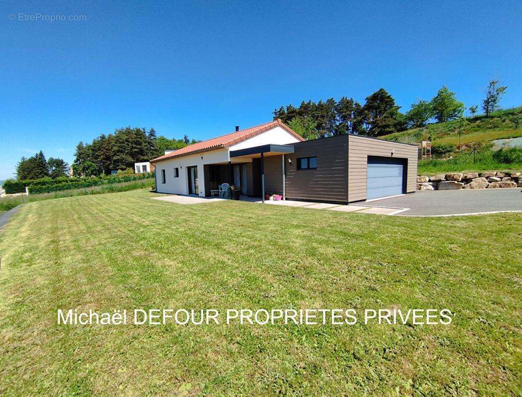 Maison à LES VILLETTES