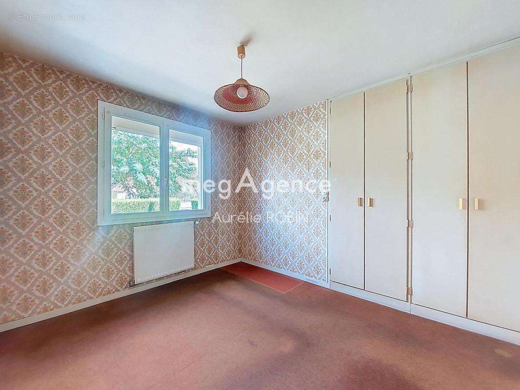 Maison à NUEIL-LES-AUBIERS