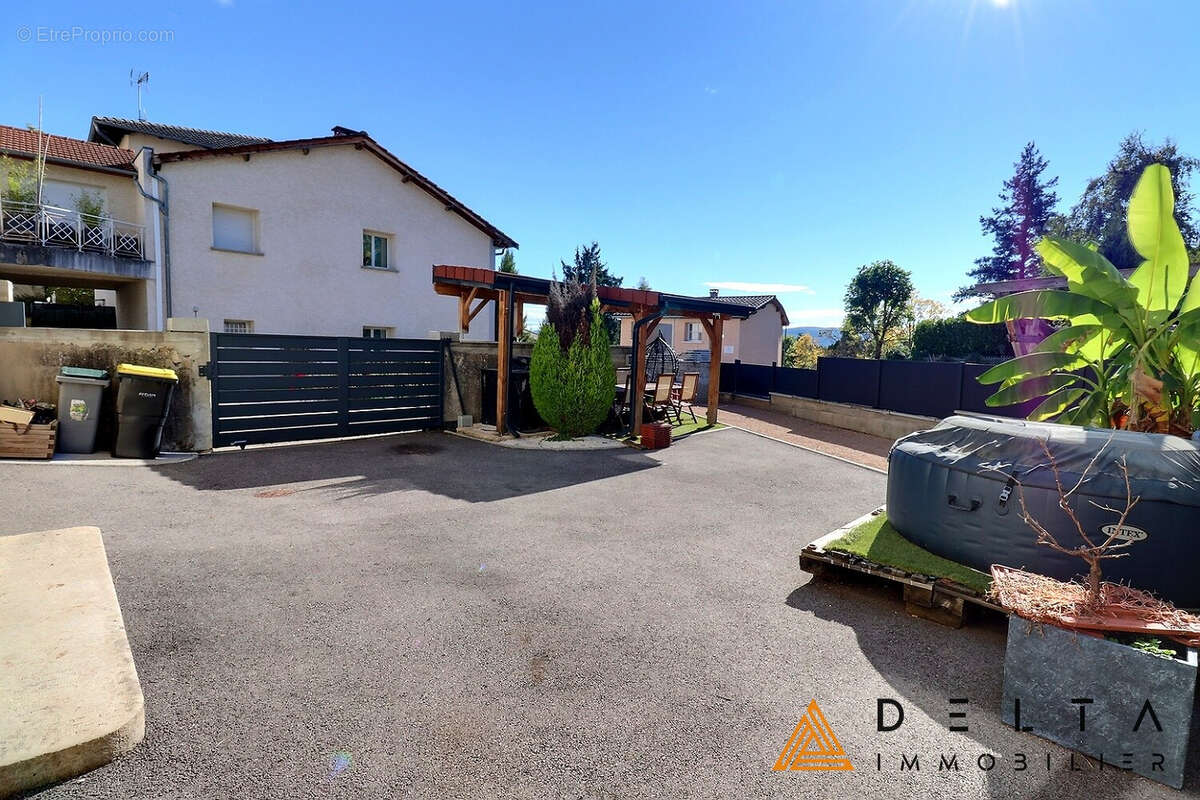 Maison à TIGNIEU-JAMEYZIEU