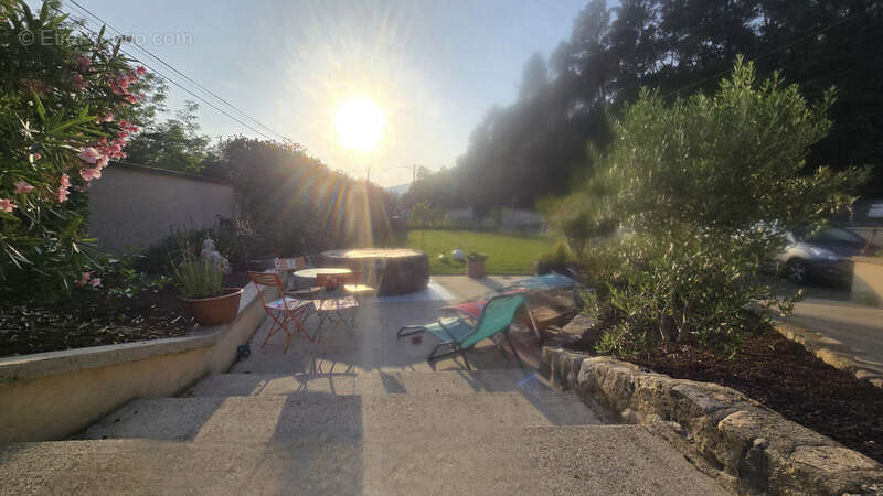 Maison à SAINT-FORTUNAT-SUR-EYRIEUX