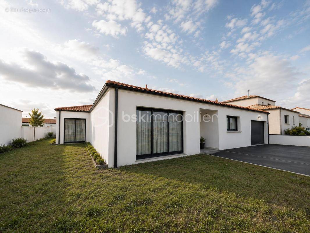 Maison à MONTAIGU