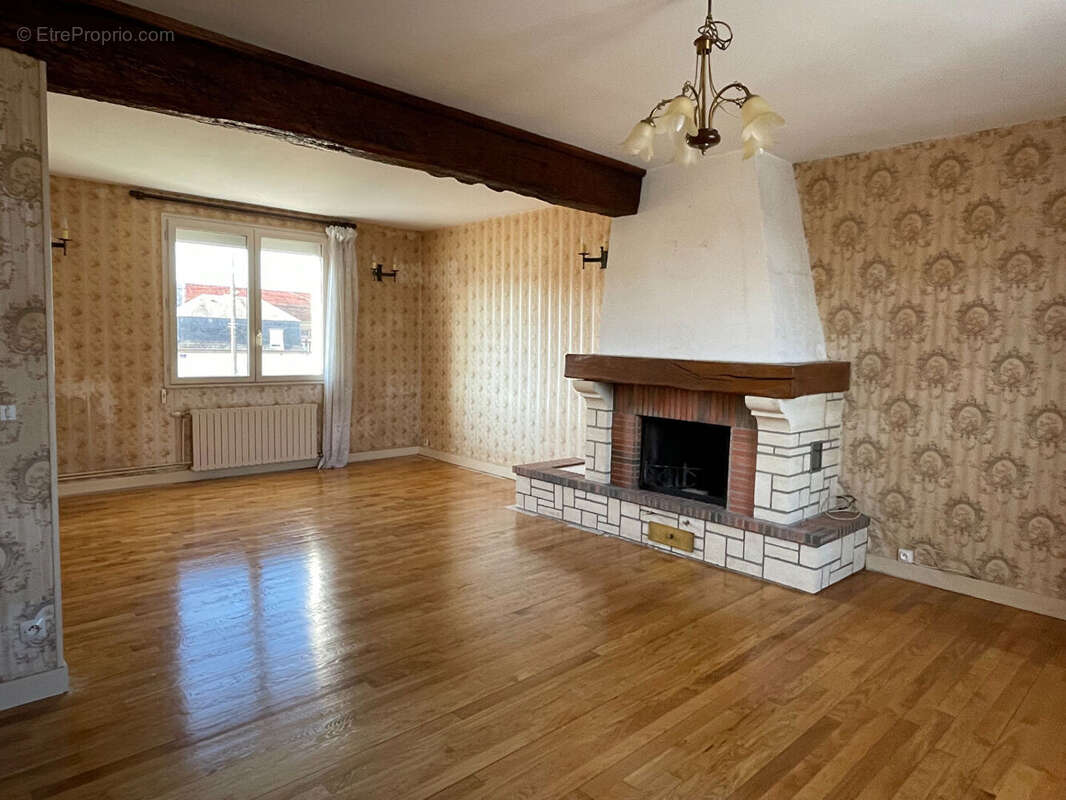 Maison Saint Aubin lès Elbeuf 6 pièces 144 m² - photo 2