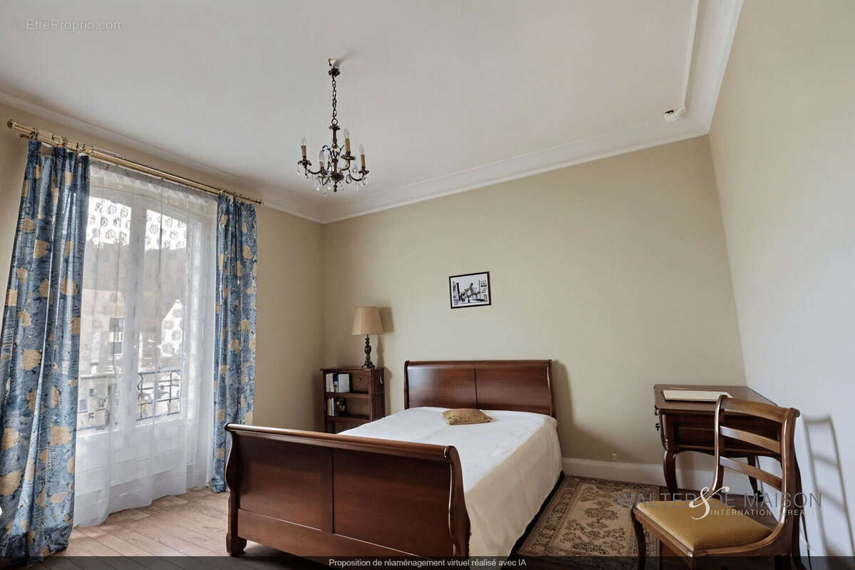 Maison à SAINT-REMY-LES-CHEVREUSE