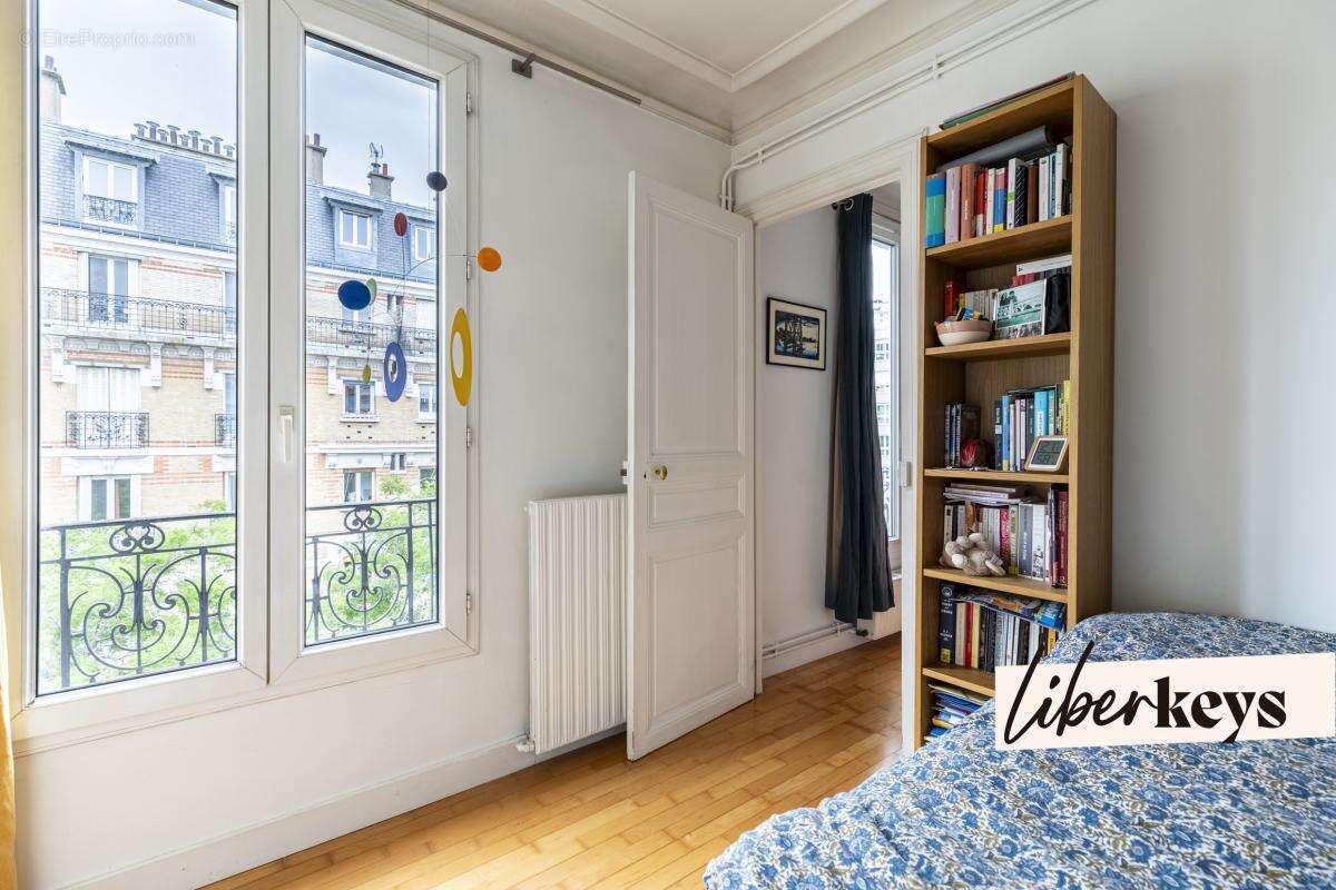 Appartement à PARIS-20E