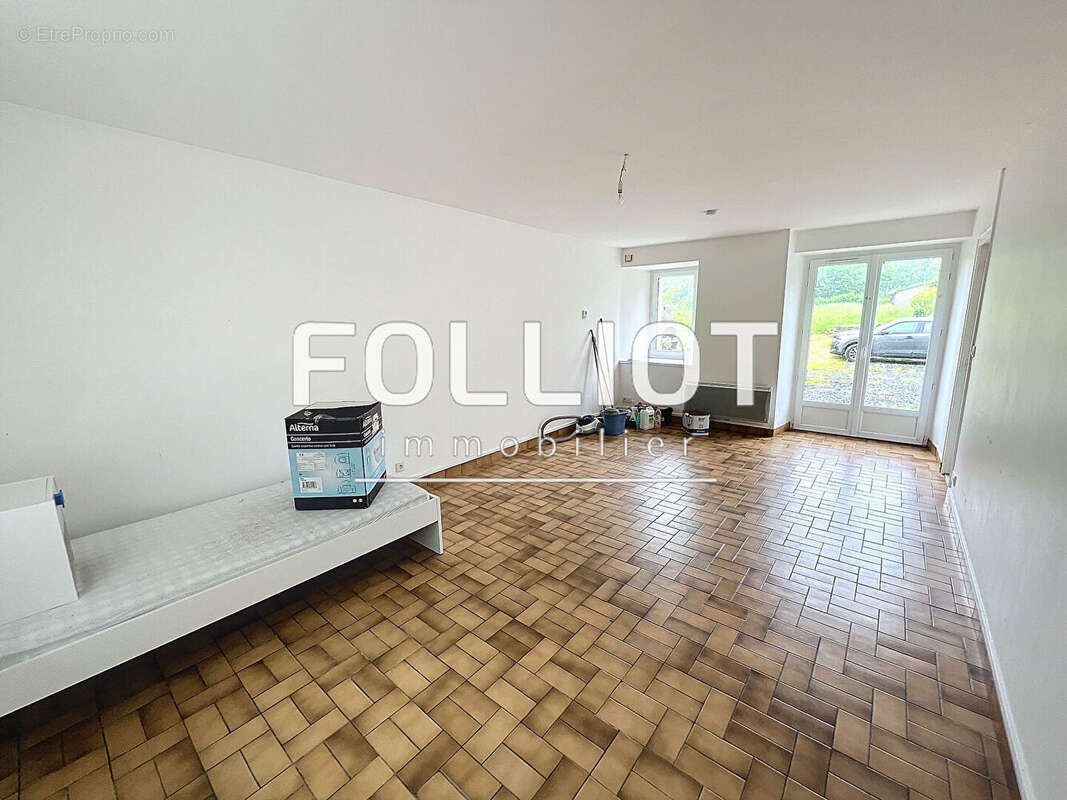 Maison à CERISY-LA-SALLE