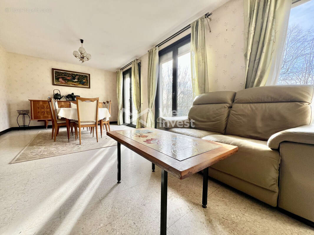 Maison 129 m² à Marsat  - photo 4