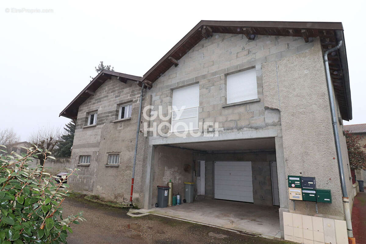 Maison à SAINT-LAURENT-DE-MURE