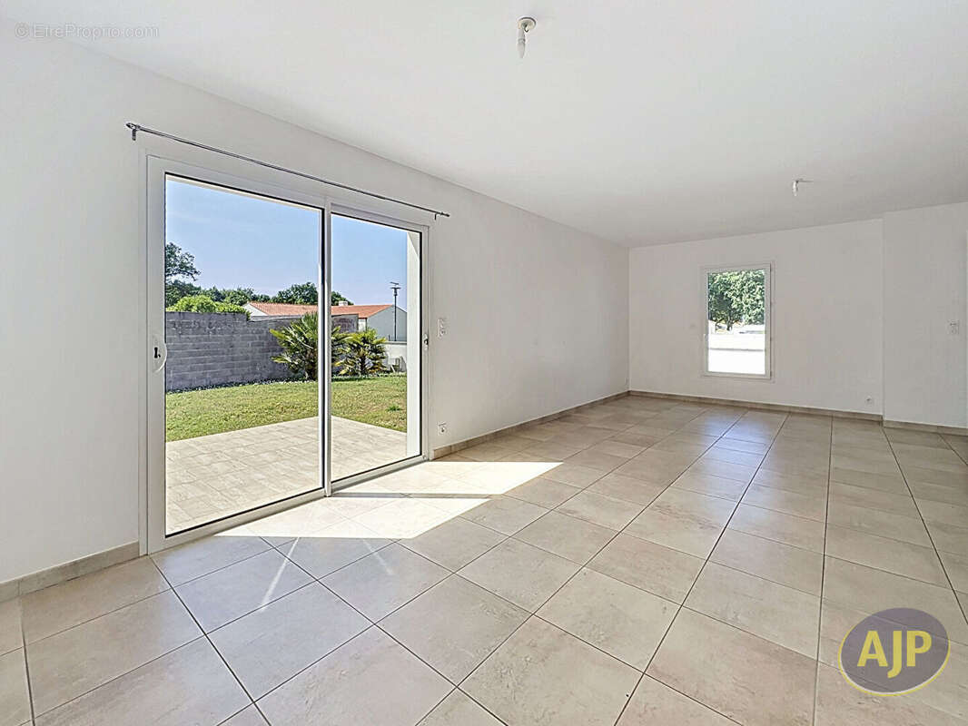 Maison à SOULLANS