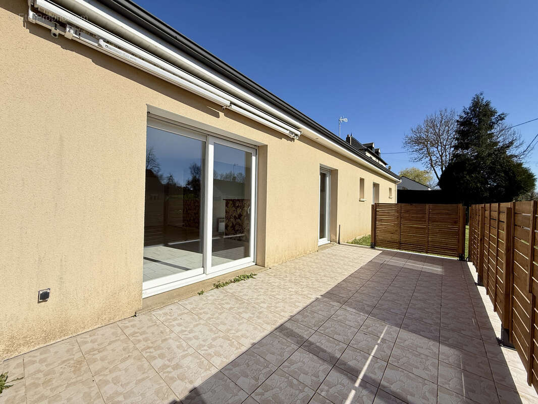 Maison à SAINT-VAAST-DU-VAL