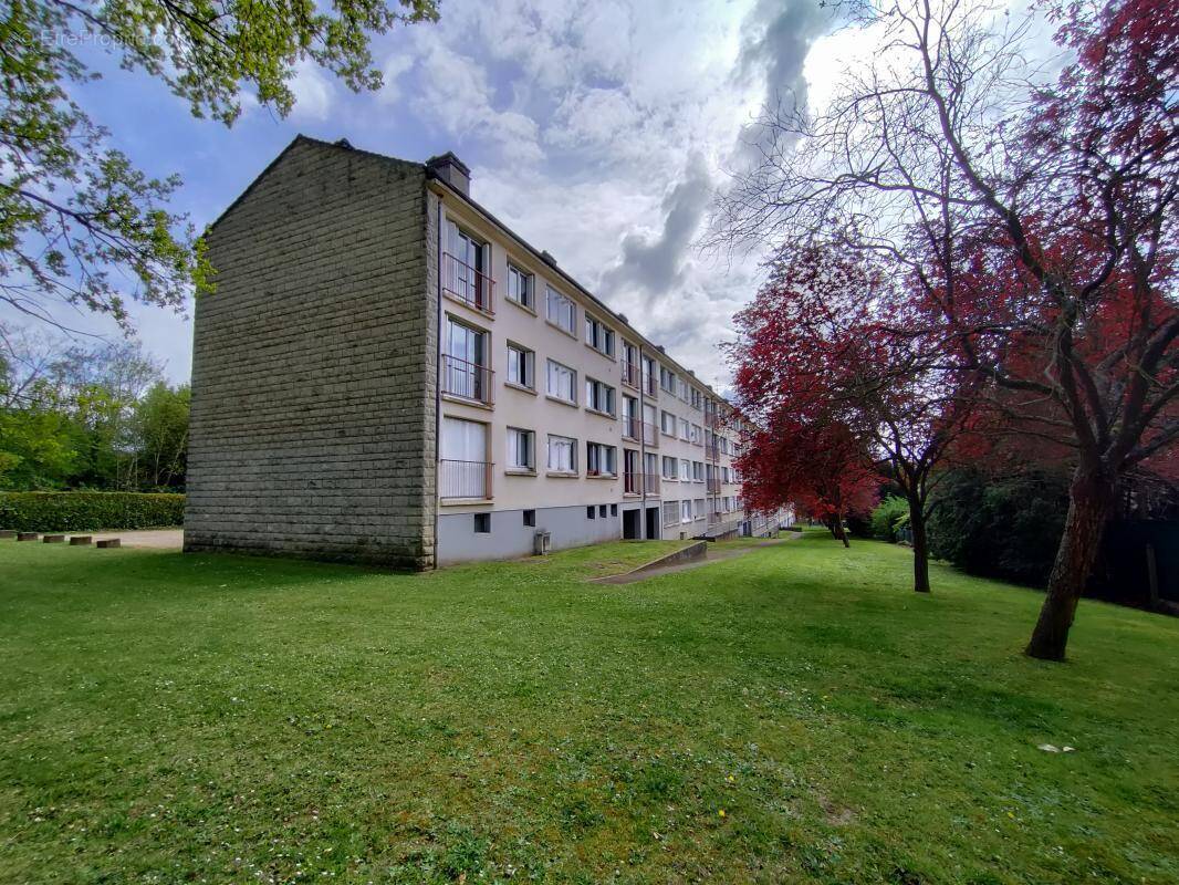 Appartement à LAMORLAYE