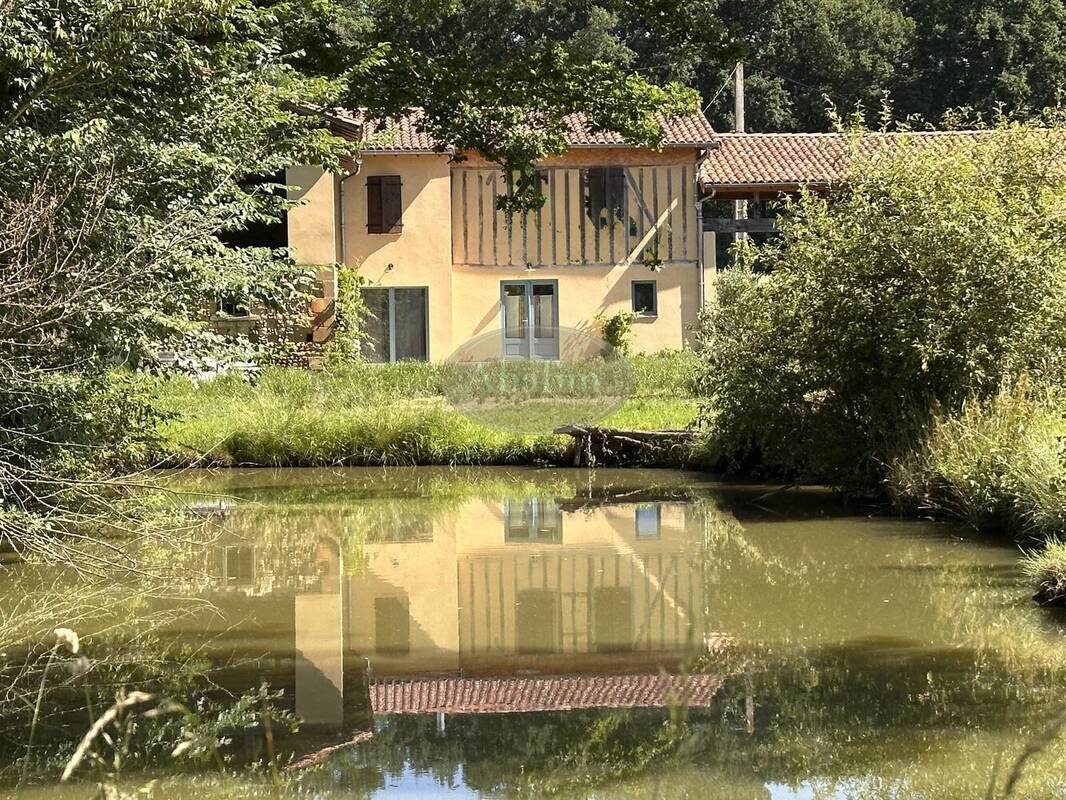 Maison à PEYRET-SAINT-ANDRE