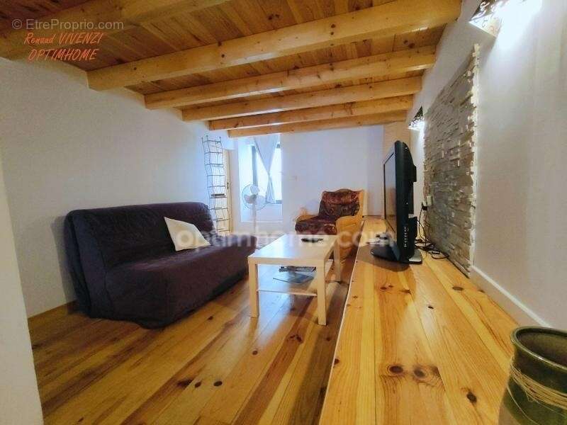  Maison de caractère divisée en 2 logements – Opportunité rare au cœur de PRADES - photo 12