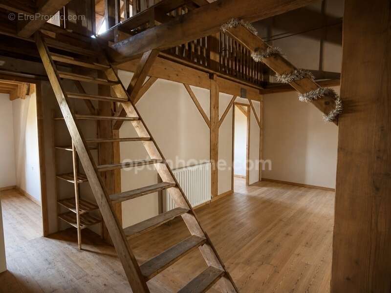 Maison à CHATEAUPONSAC